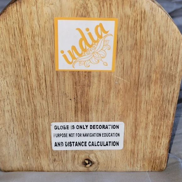 Rustic  Brown Wood Decor Globe Home Or School Decor - Picture 3 of 6